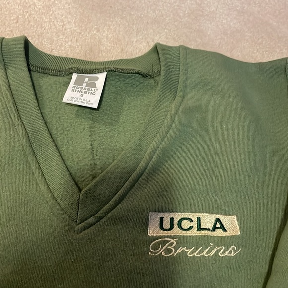 UCLA Vintage Sweater - Picture 2 of 3